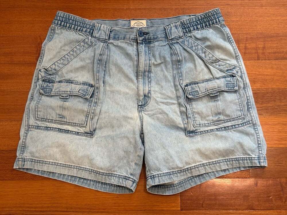 St. John's Bay Men's Light Wash Denim Cargo Shorts Size 40